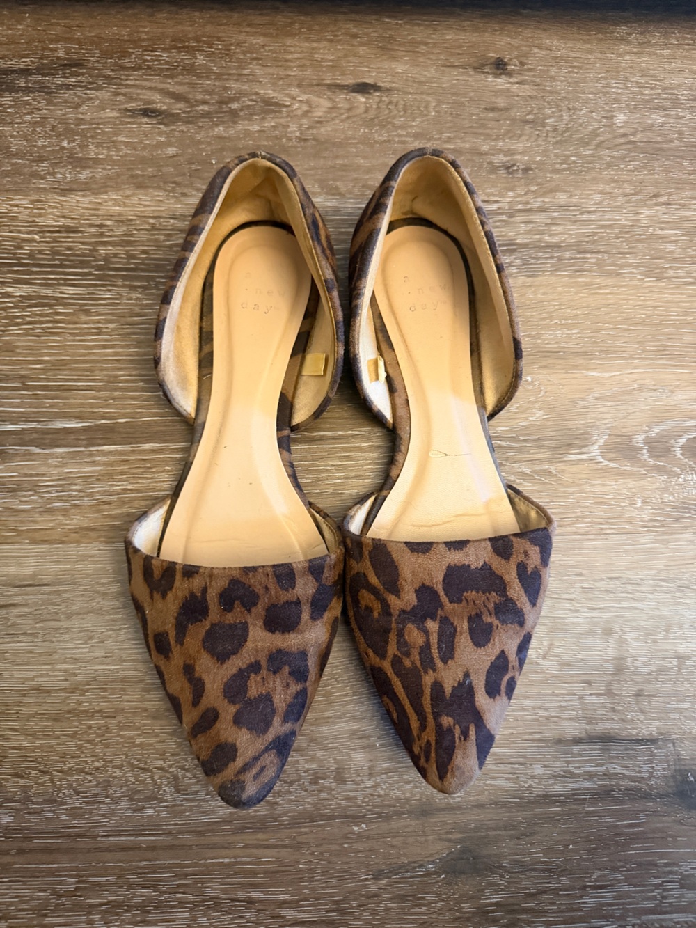 Leopard Print Pointed-Toe Women’s Flats - Brown/Black, Size 9
